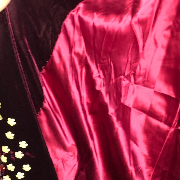 Vintage 60’s velvet sequin beaded sequin cape - Picture 10 of 16